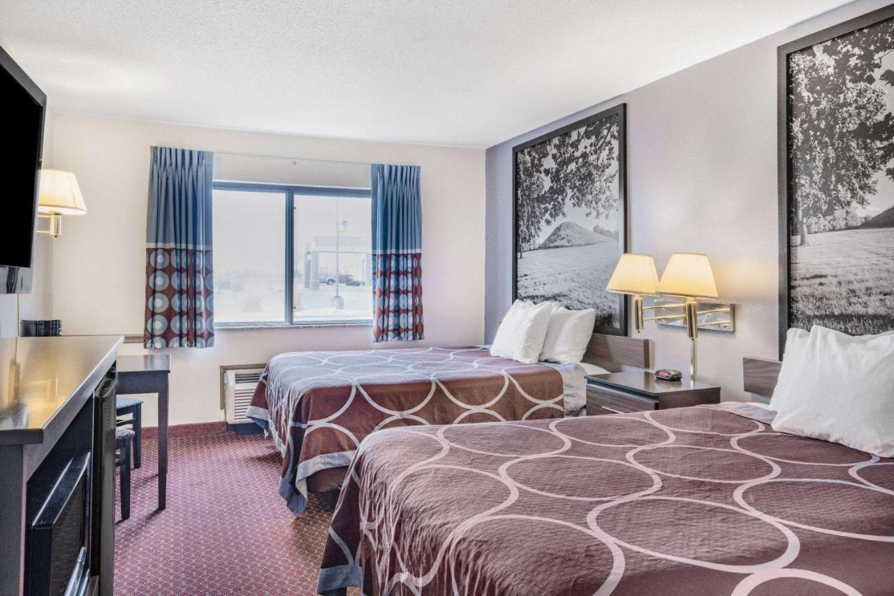 Super 8 By Wyndham Danville Exterior photo